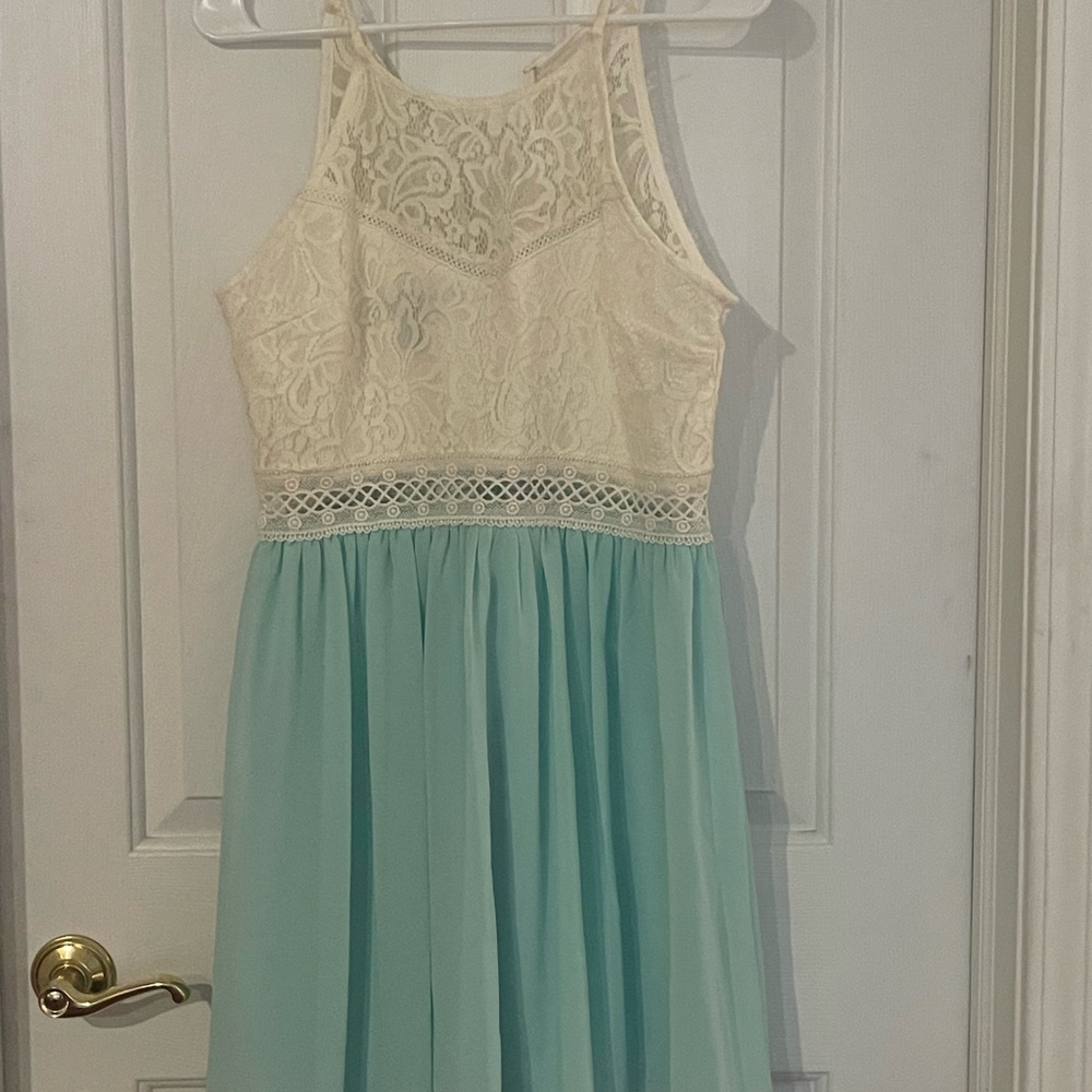 Beautiful dress junior size 13
